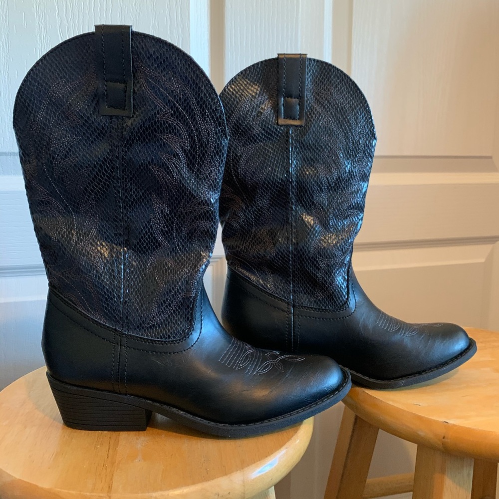 Ladies Black Mid-Hi Cowboy Boots 7M